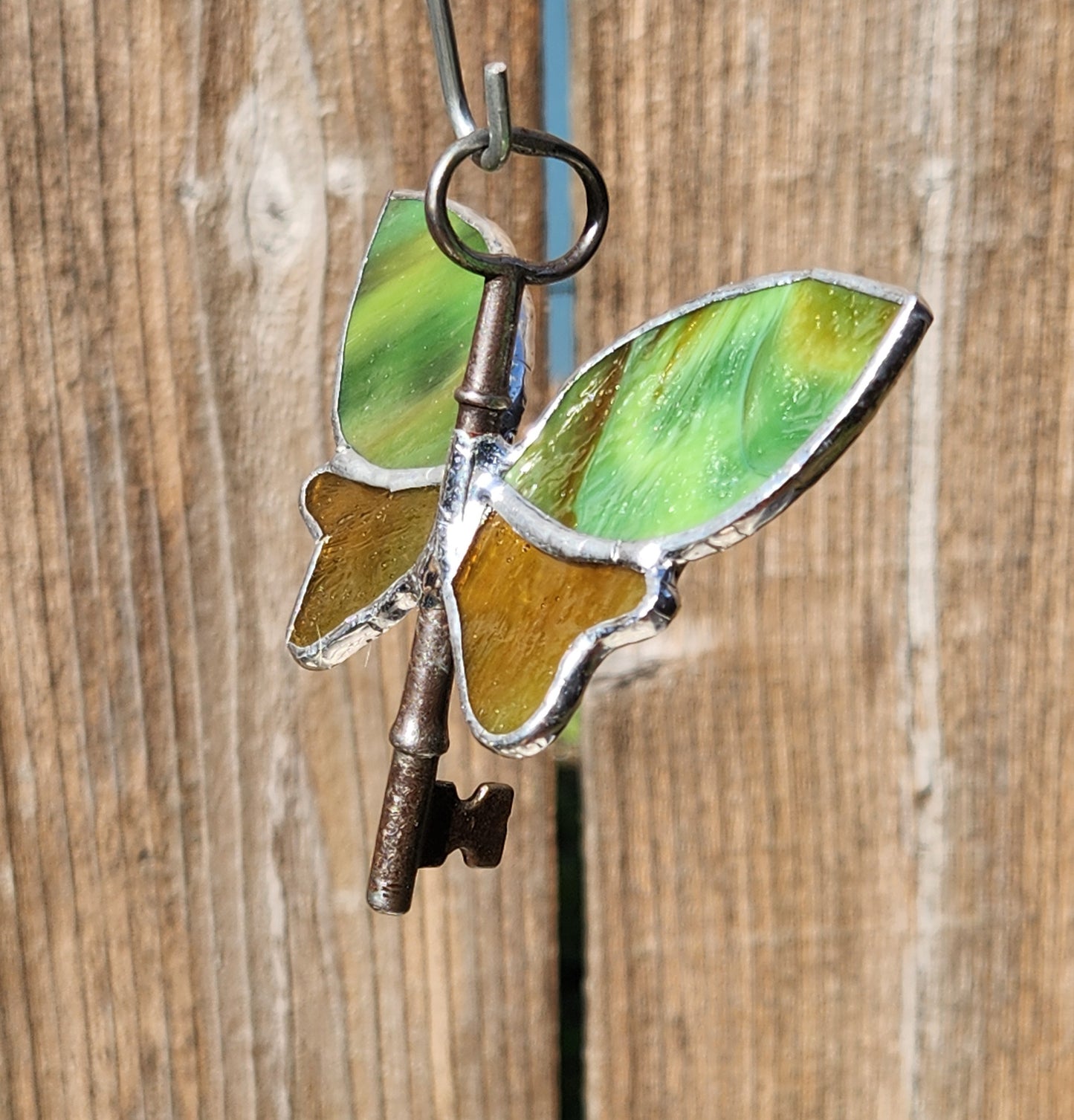 Stained Glass Mottled Green & Amber Flying Key