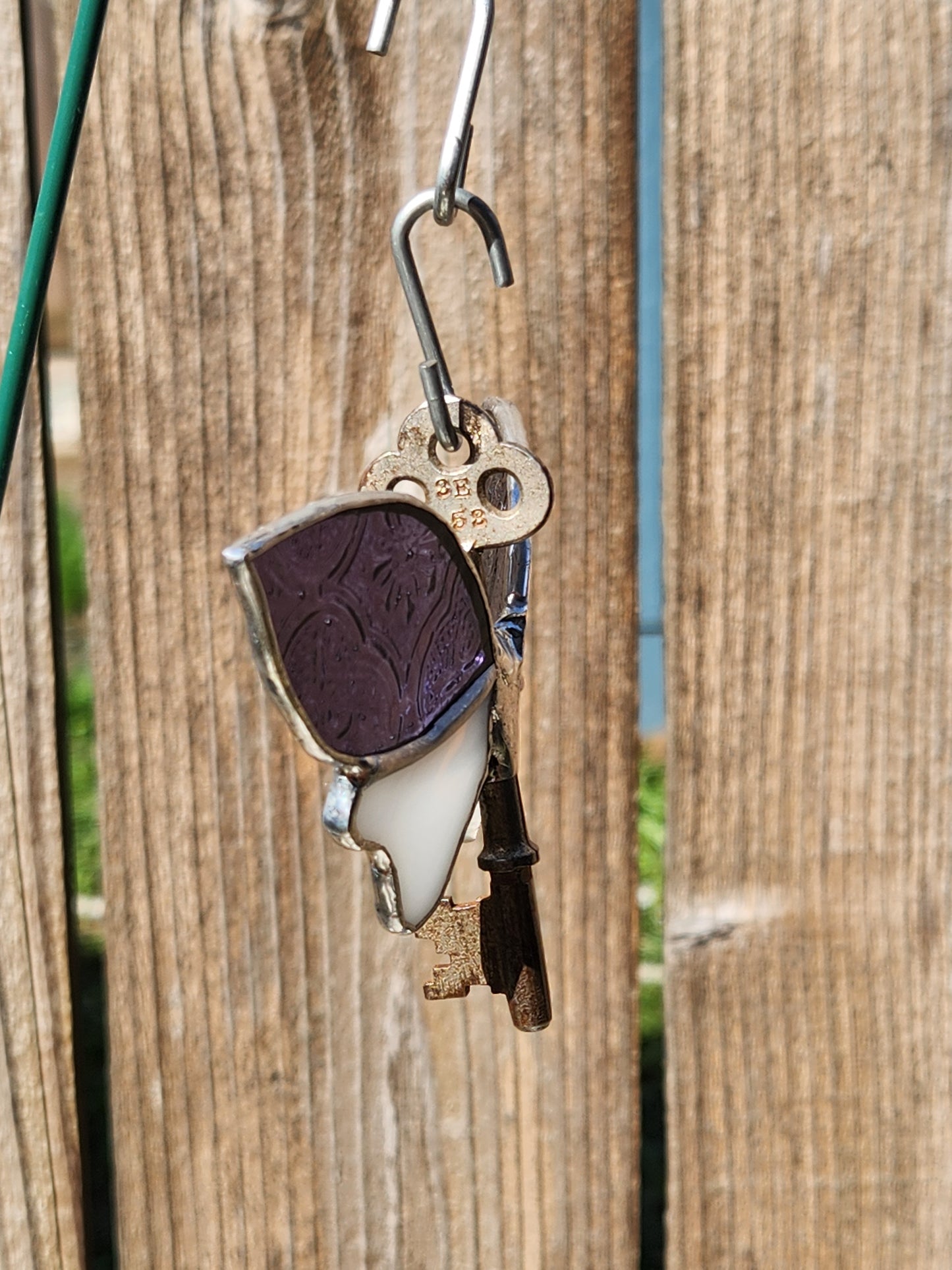 Stained Glass Lilac & Purple Wispy Flying Key