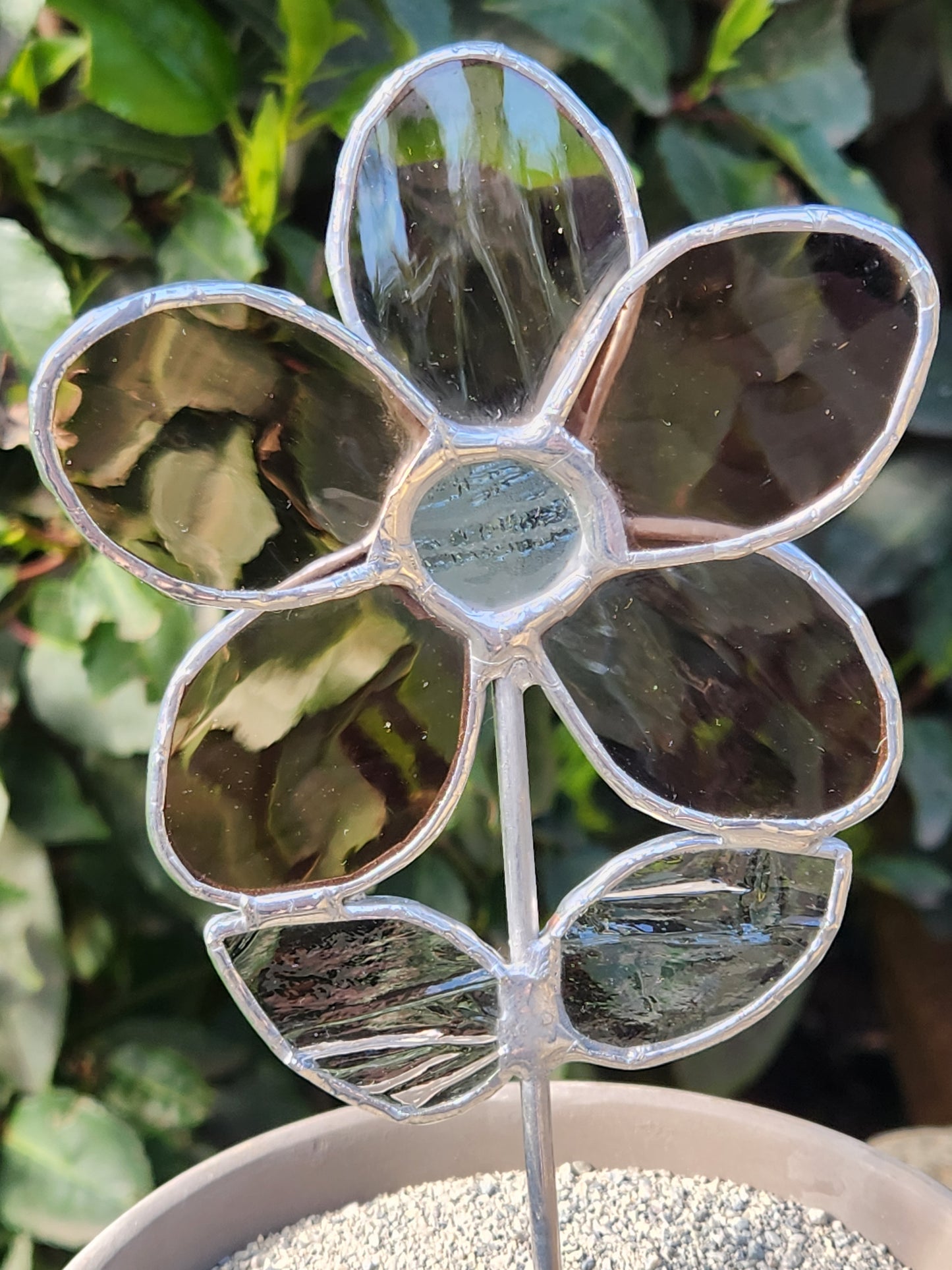 Tan Waterglass Daisy Stained Glass Plant Stake