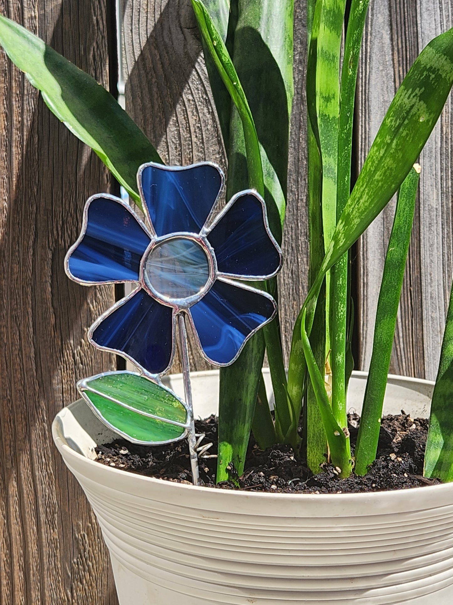 Blue Wavy Flower Stained Glass Plant Stake with Gray Center