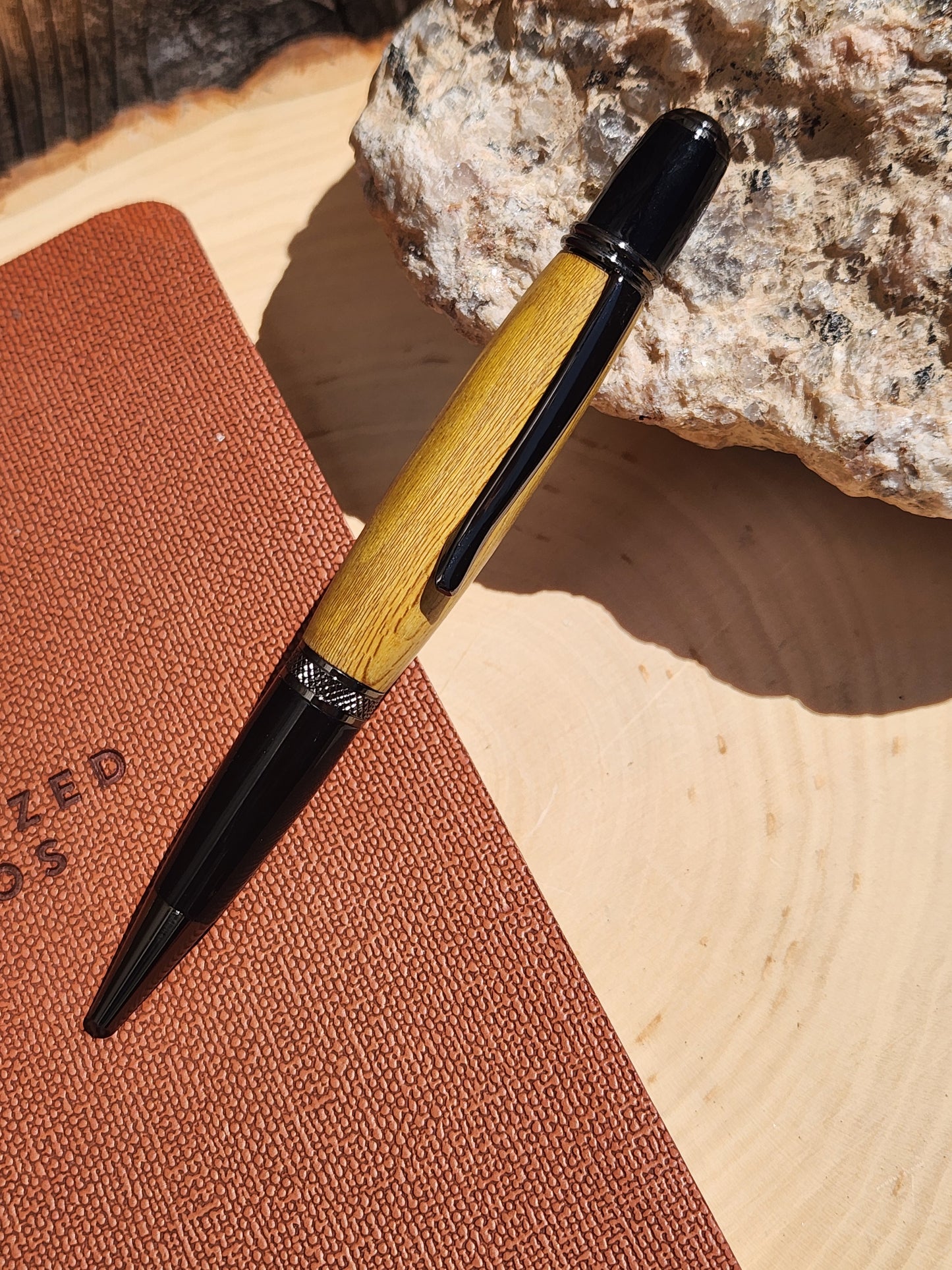 Agarite Gatsby Grande Twist Pen