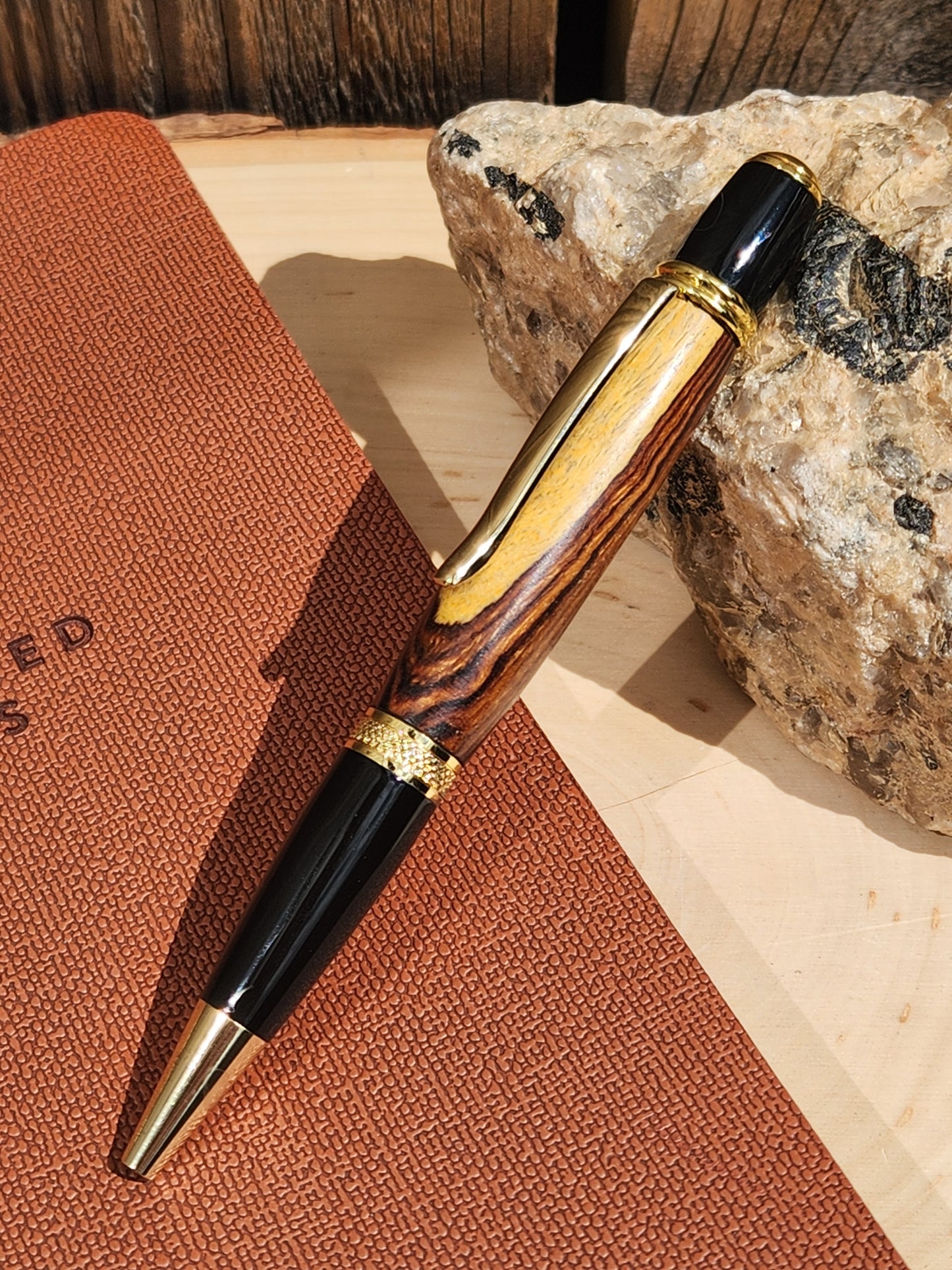 Iron Wood Gatsby Grande Twist Pen