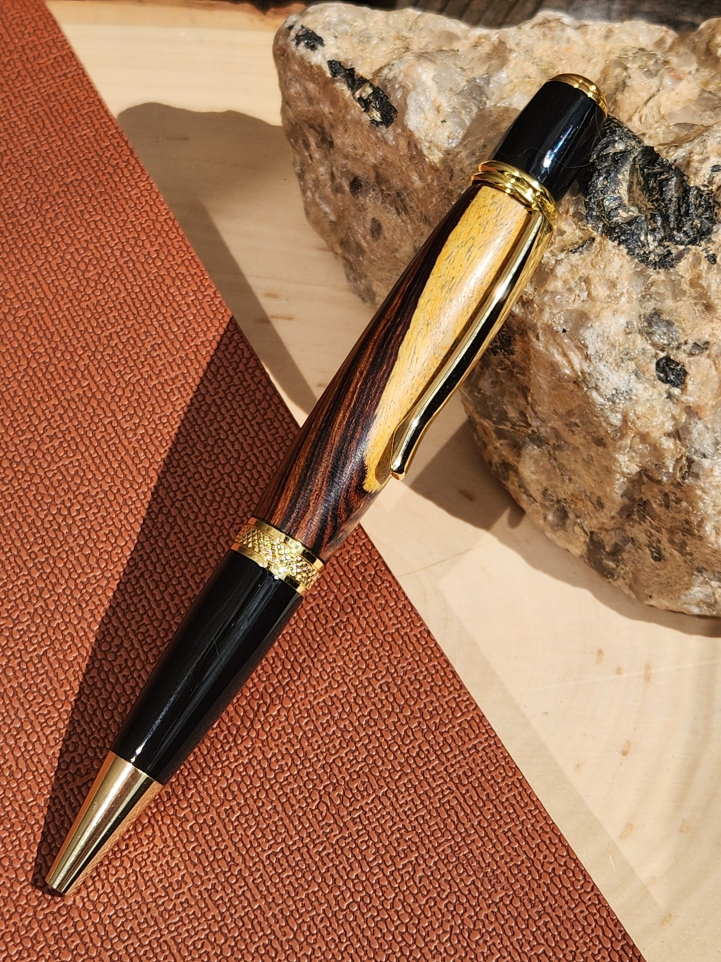 Iron Wood Gatsby Grande Twist Pen