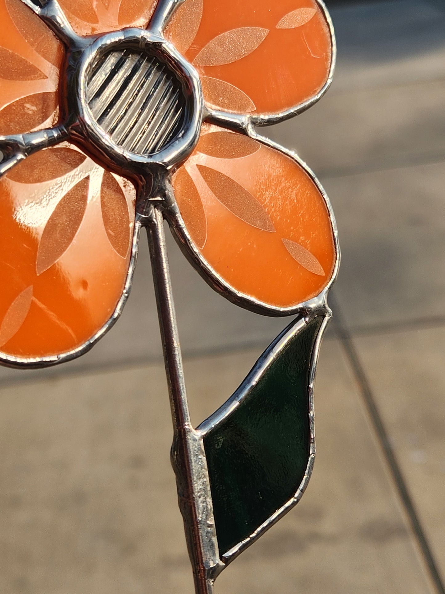 Etched Orange Stained Glass Daisy Plant Stake with Clear Reeded Center