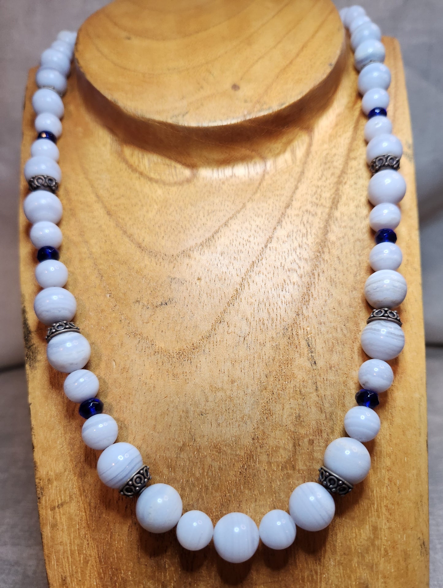 Chantilly Lace Necklace
