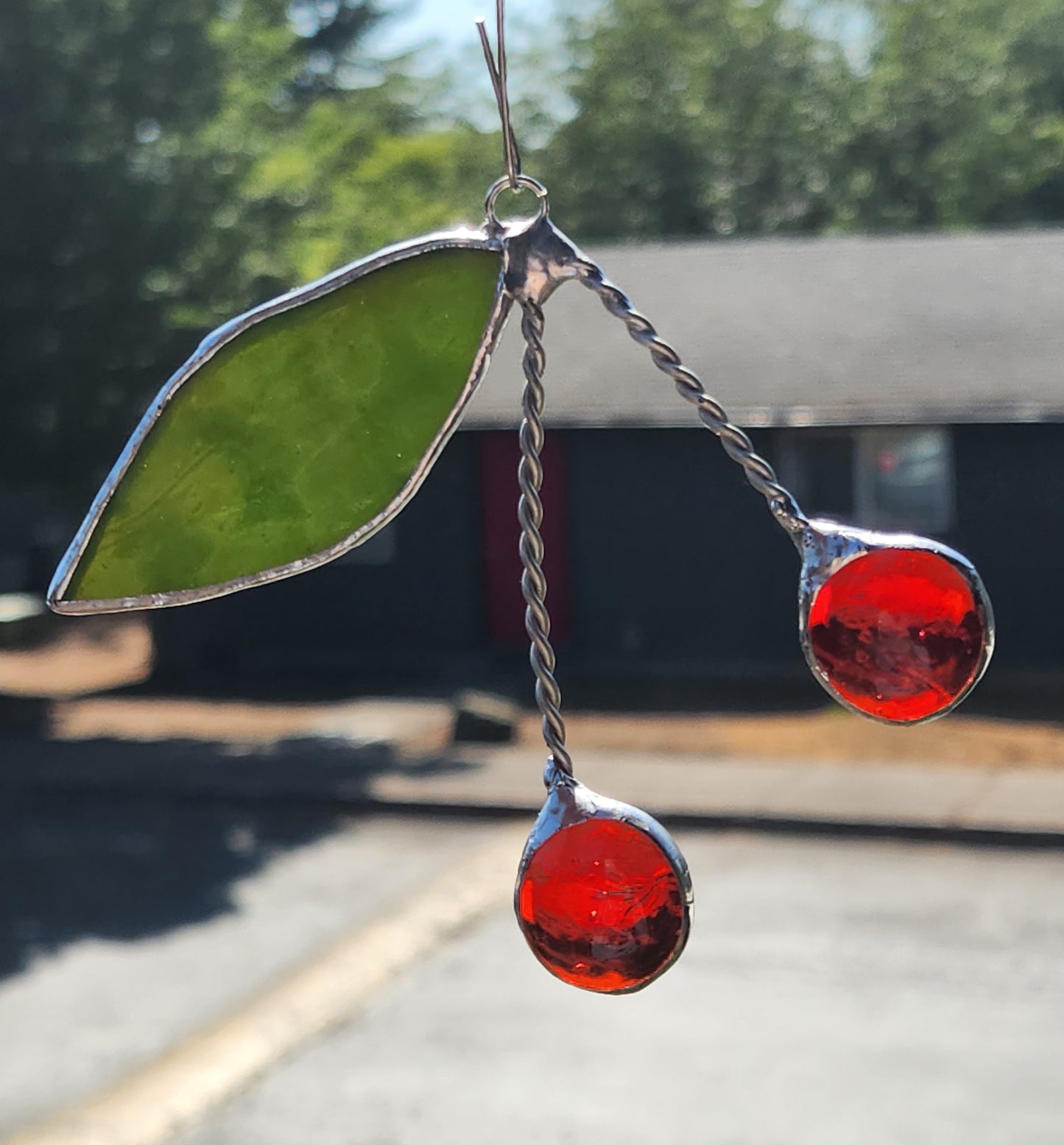 Cherry Nugget Glass with Green Mottled Glass Leaf