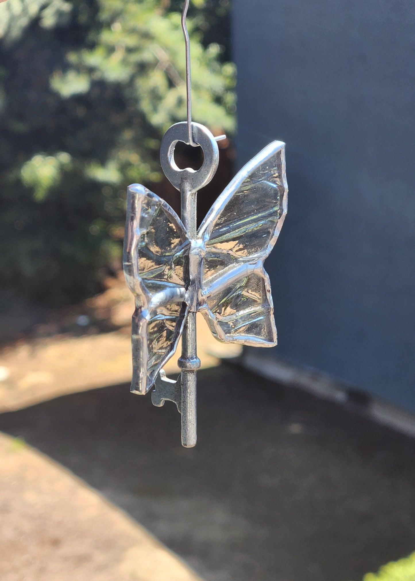 Clear Crinkle Textured Stained Glass Flying Key
