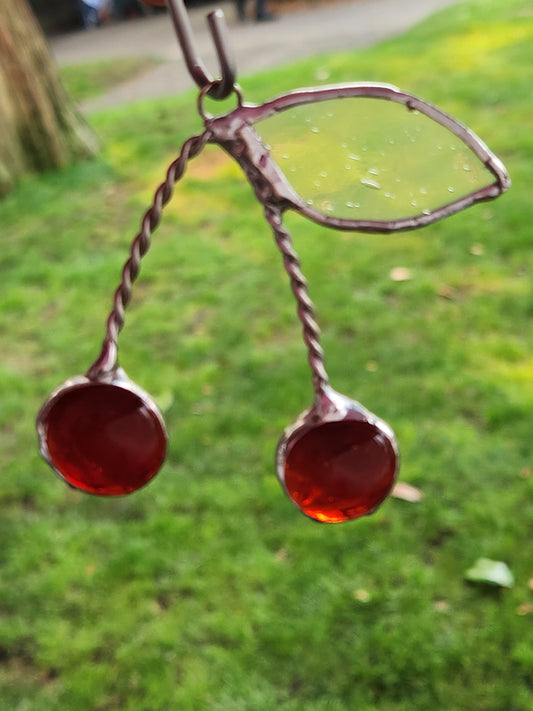 Cherry Nugget Glass with Clear Glass Leaf