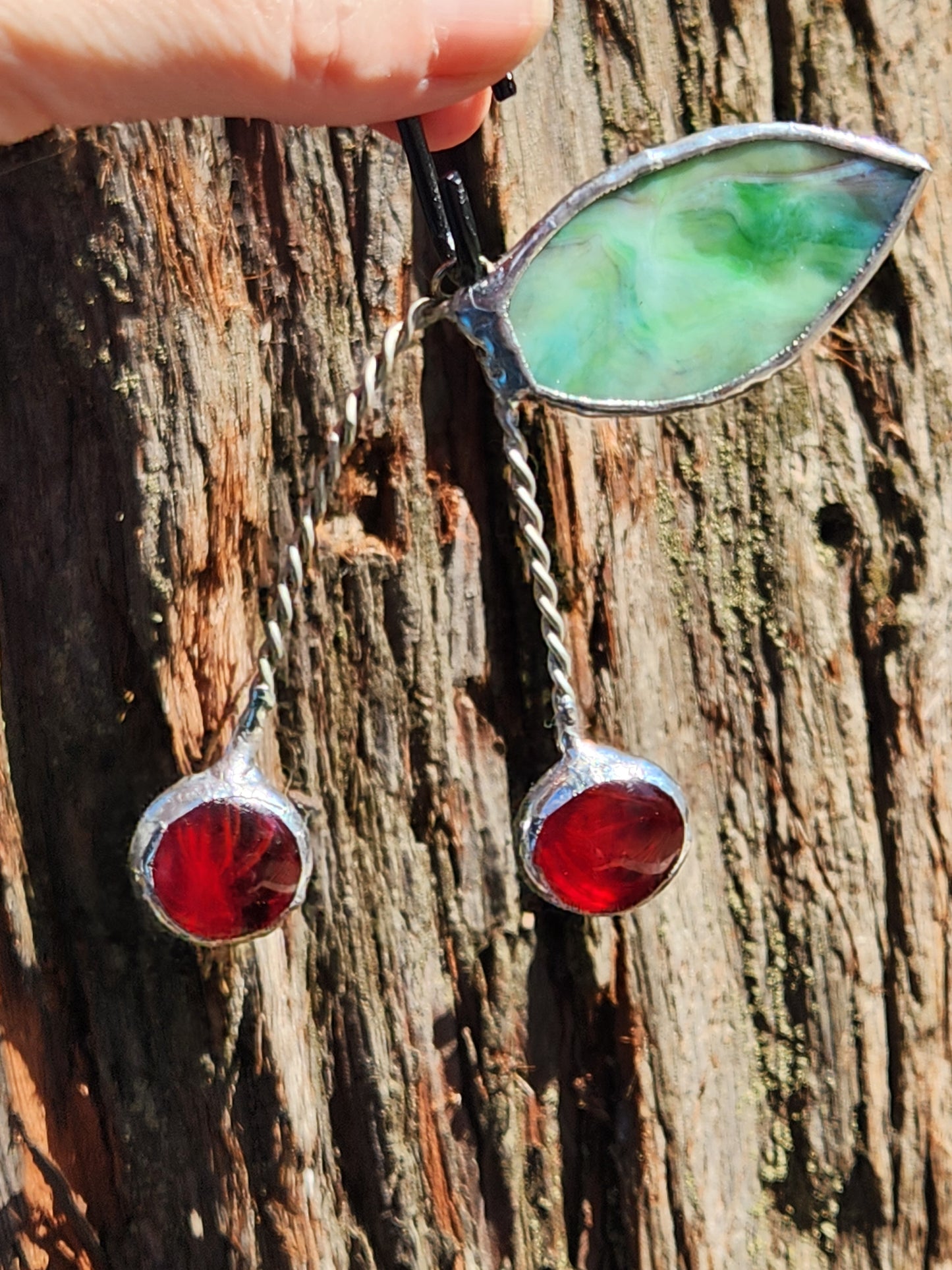 Cherry Nugget Glass with Purple & Green Leaf