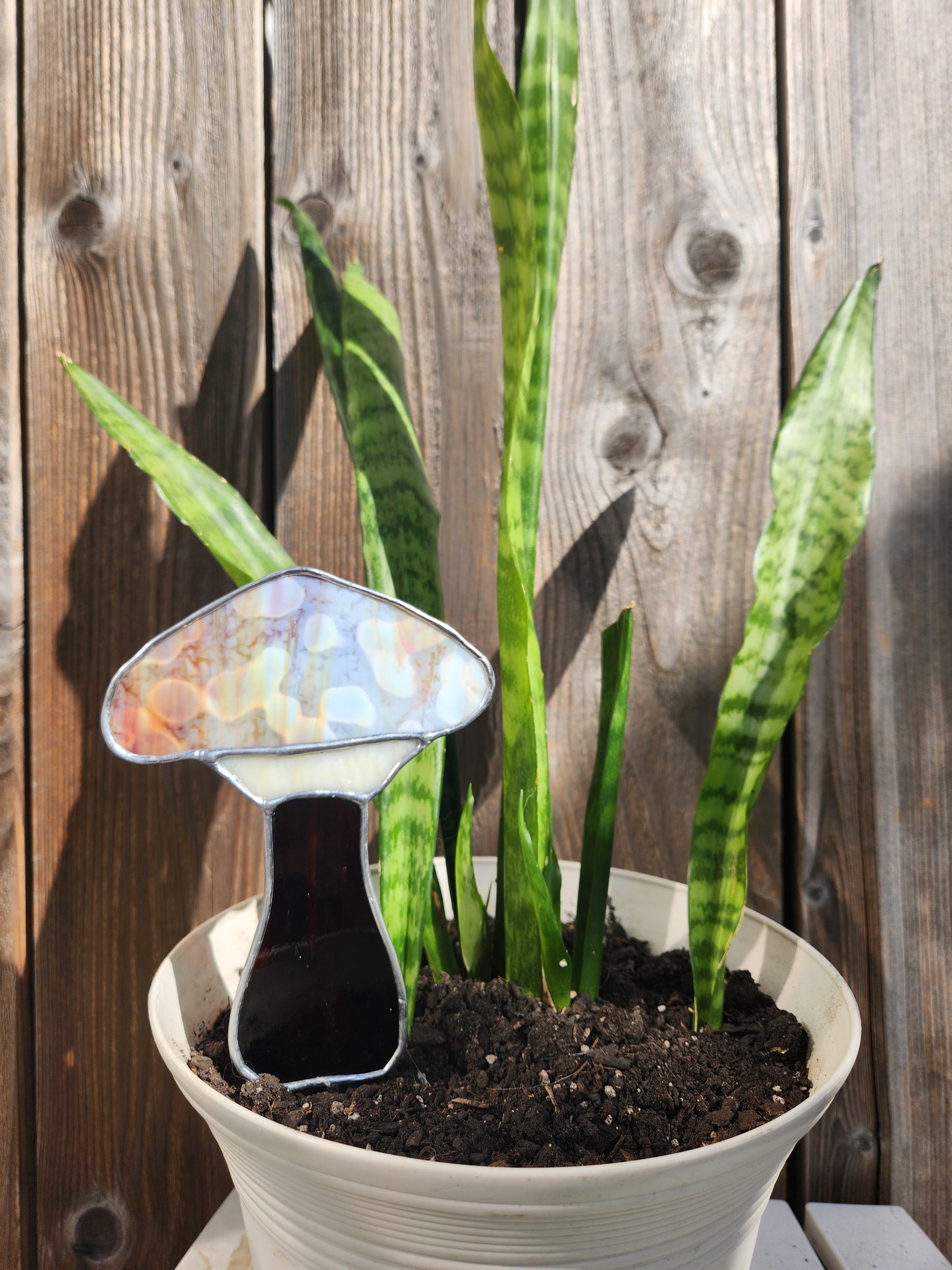 Gray Mottled Mushroom Stained Glass Plant Stake (Brown Stem)