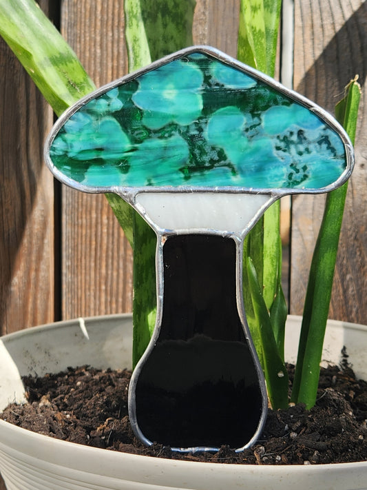 Green Splotchy Mushroom Stained Glass Plant Stake (Black Stem)