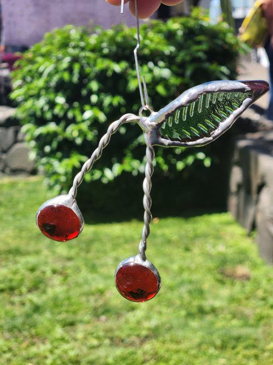 Cherry Nugget Glass with Green Leaf