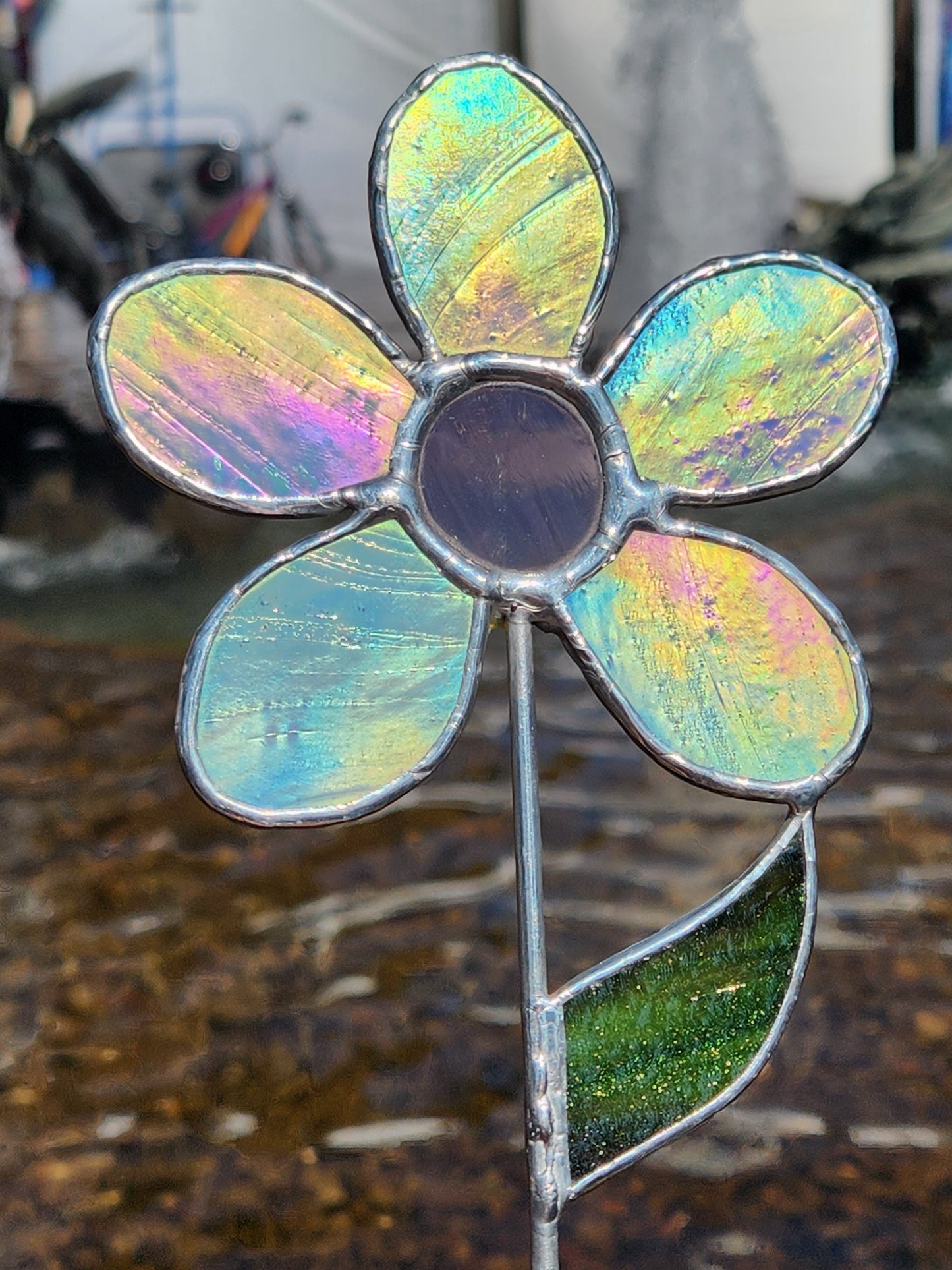 Gray Iridescent Stained Glass Daisy Plant Stake with Purple Wispy Center