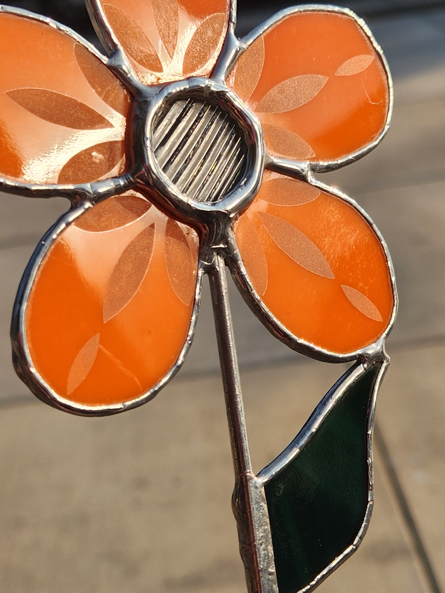 Etched Orange Stained Glass Daisy Plant Stake with Clear Reeded Center