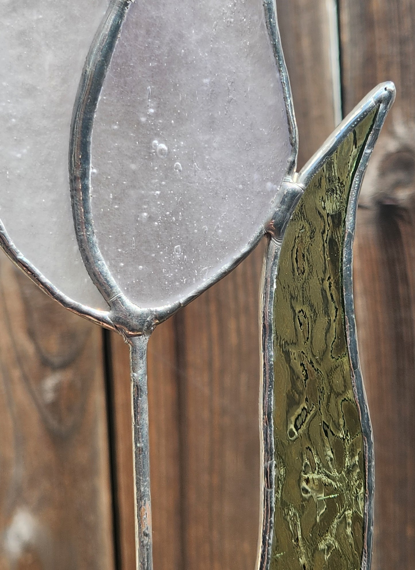 White Stippled Tulip with Green English Muffle Leaf Stained Glass Plant Stake