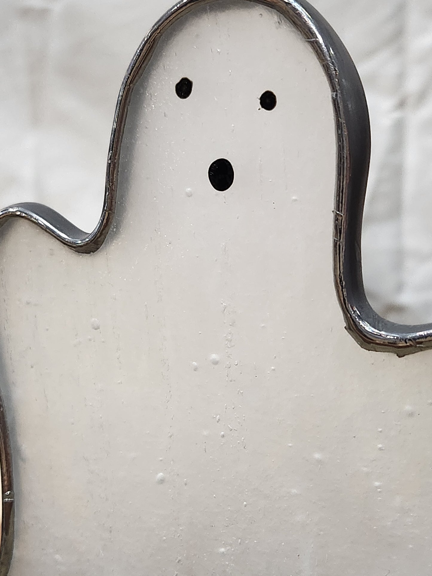 Frosted White Textured Haunting Stained Glass Ghost Plant Stake