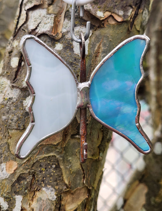 Iridescent Blue & Wispy White Stained Glass Flying Key