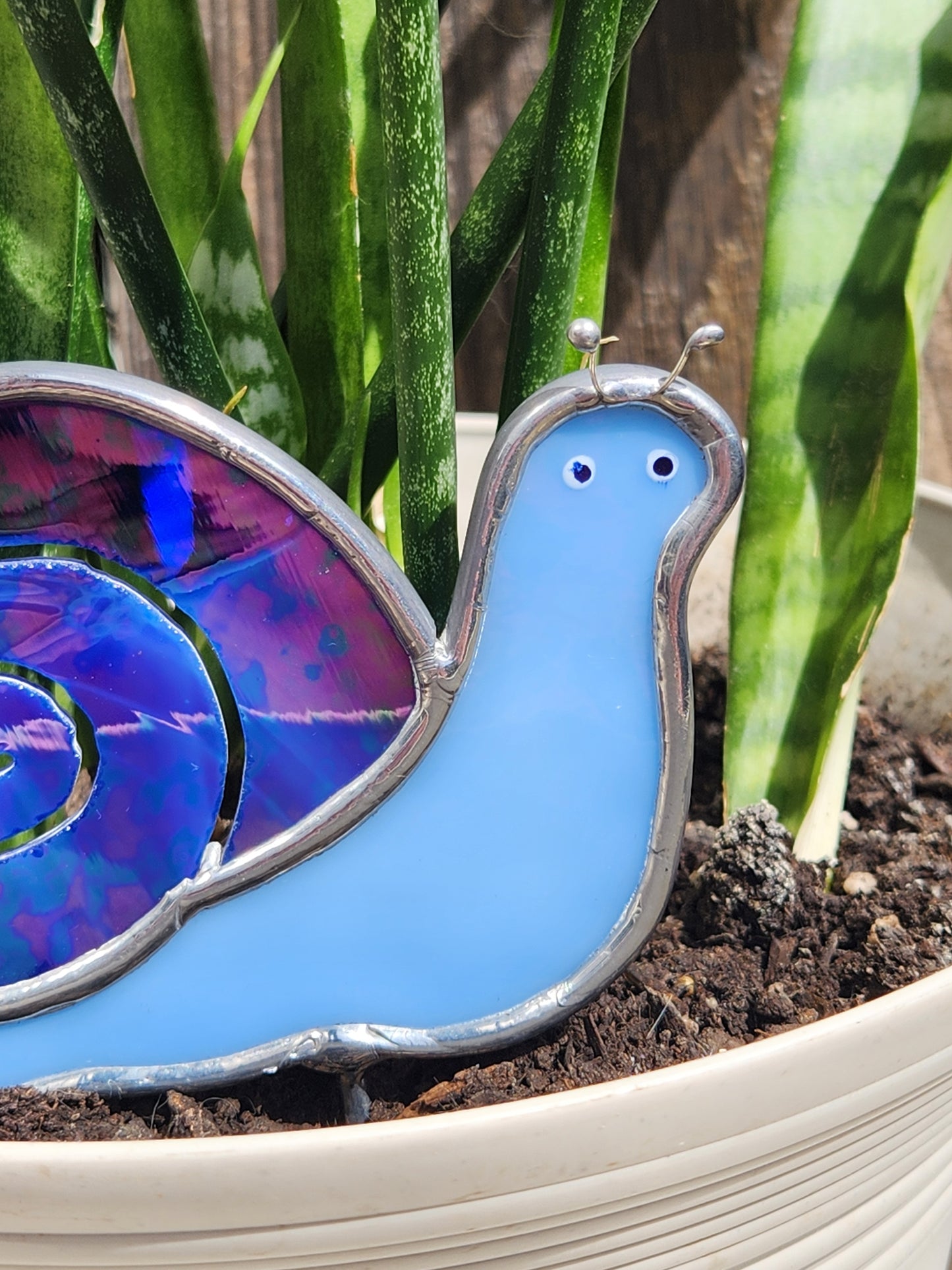 Sky Blue & Dark Blue Iridescent Stained Glass Snail Plant Stake