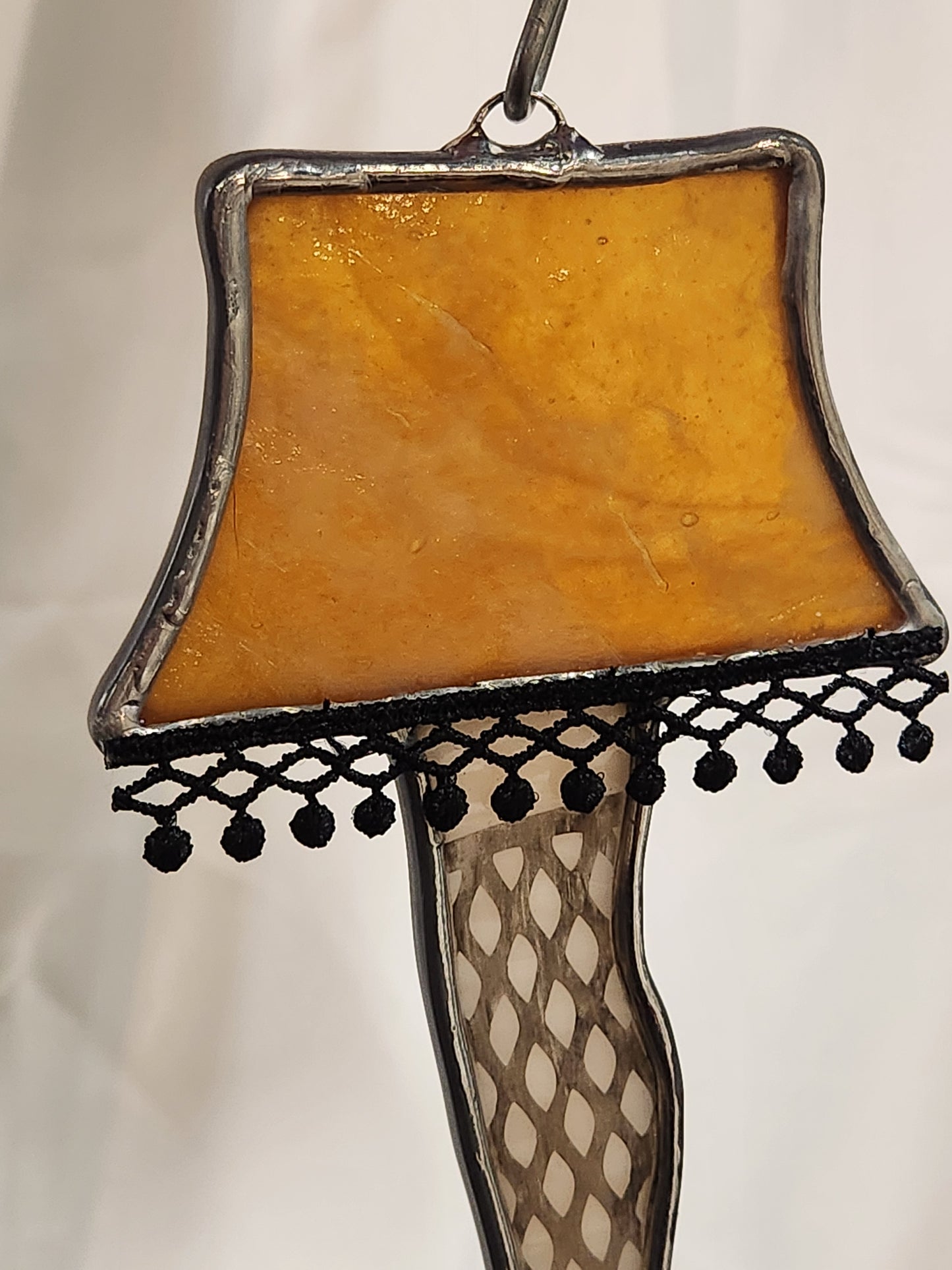 Caramel Cream Lamp Shade Stained Glass Leg Lamp Ornament