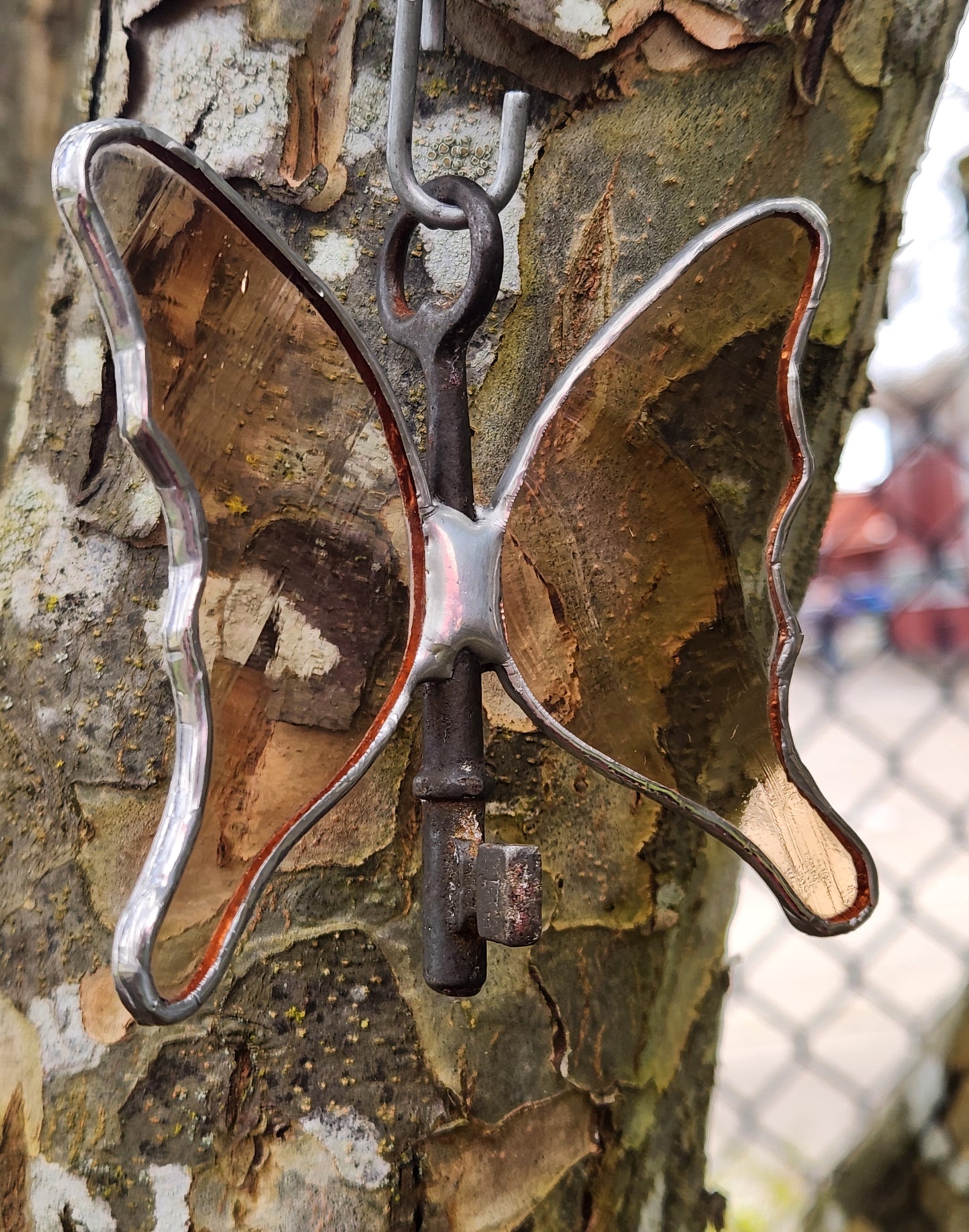 Tan & Clear Baroque Stained Glass Flying Key