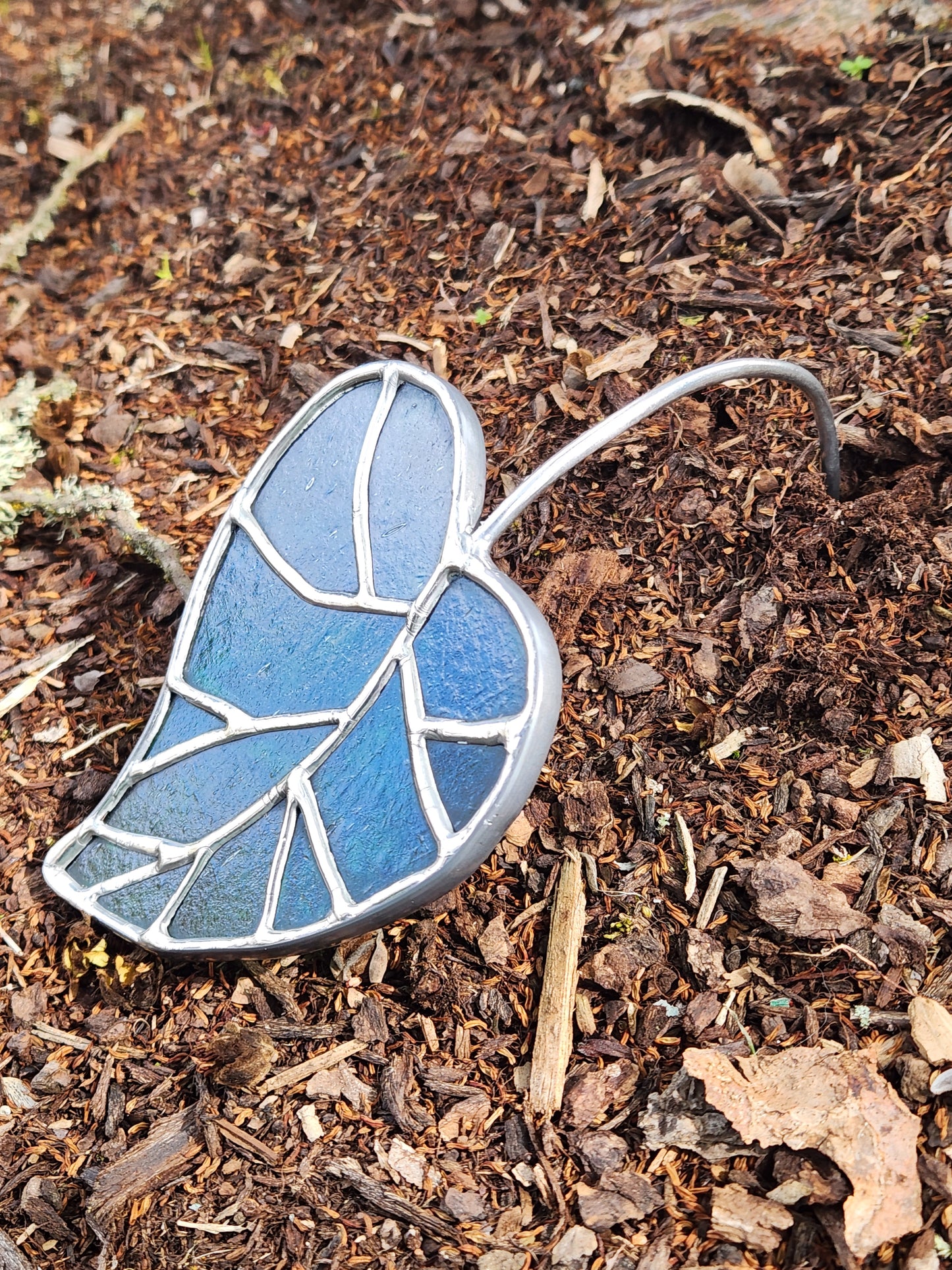 Caribbean Blue-Green Stained Glass Elven Leaf Plant Stake