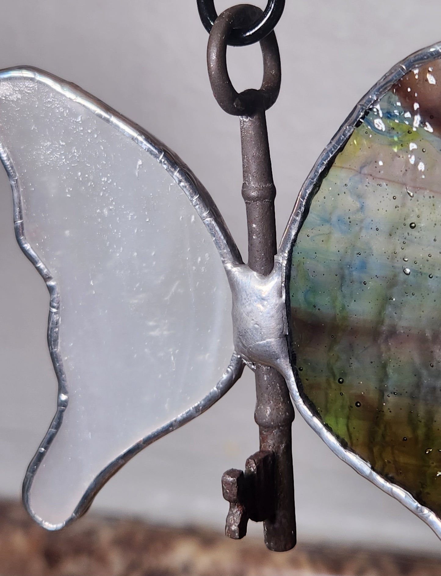 Cloud & Woodland Ripple Stained Glass Flying Key