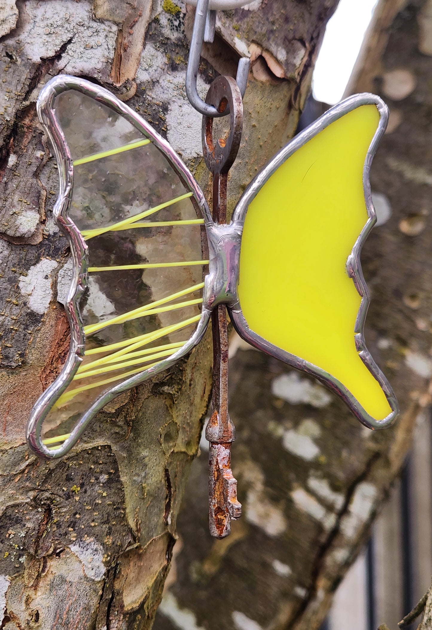 Neon Green Solid & Striker Stained Glass Flying Key