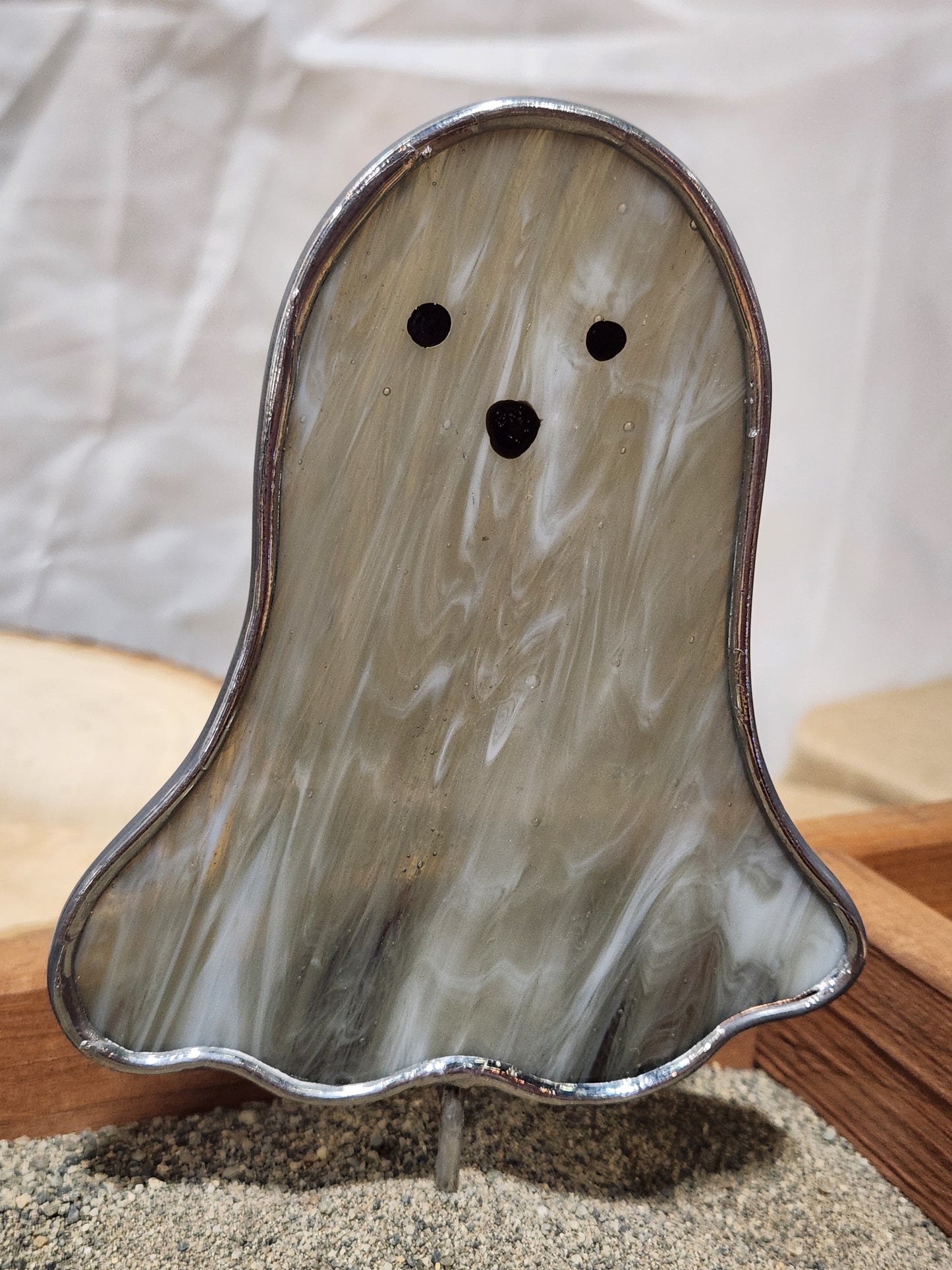 Gray Streaky Floating Stained Glass Ghost Plant Stake